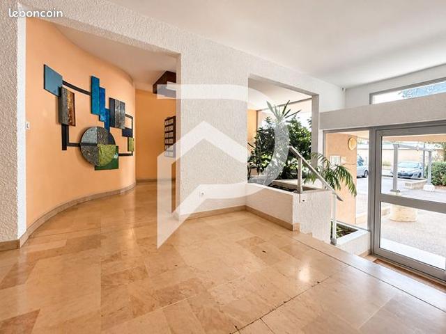 Appartement vente à Bron, Rhône