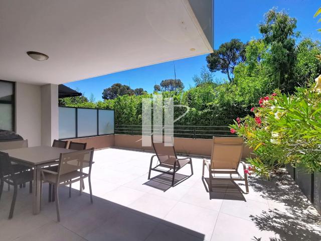 Appartement vente à Arrondissement de Draguignan, Saint-raphaël