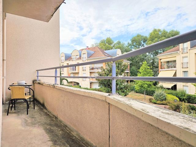 Appartement vente à La Colline de la Ravinière, Osny
