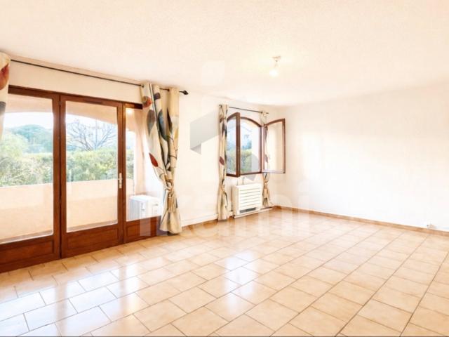 Appartement vente à Arrondissement de Toulon, Hyères