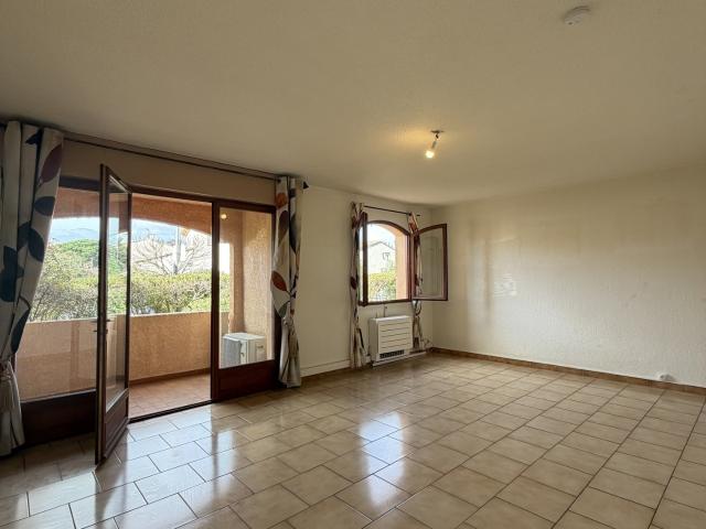 Appartement vente à Arrondissement de Toulon, Hyères