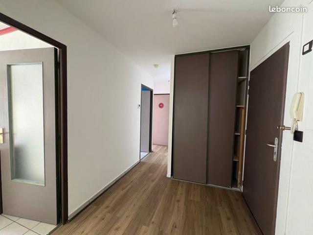 Appartement vente à Saint-Étienne, Andrézieux-bouthéon