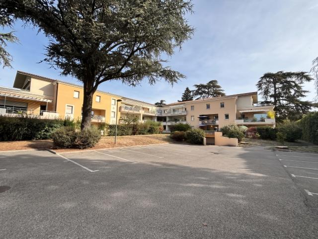Appartement vente à Cité Jules Nadi, Romans-sur-Isère