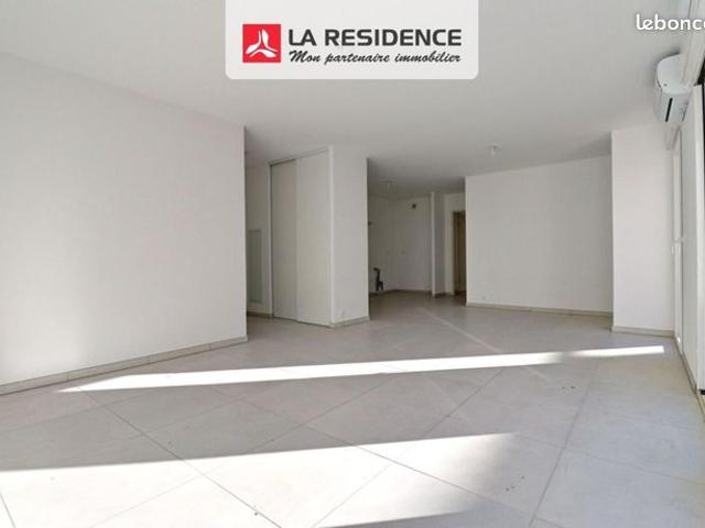 Appartement vente à Arrondissement de Draguignan, Saint-raphaël