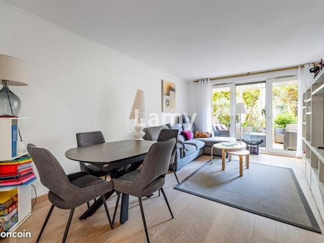 Appartement vente à Issy-les-Moulineaux, Hauts-de-Seine