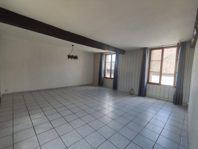 Appartement vente à Zone artisanale de le Croix Saint-Mathieu, Gallardon