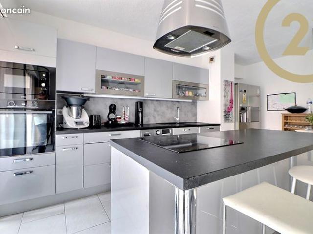 Appartement vente à Arrondissement de Draguignan, Saint-raphaël