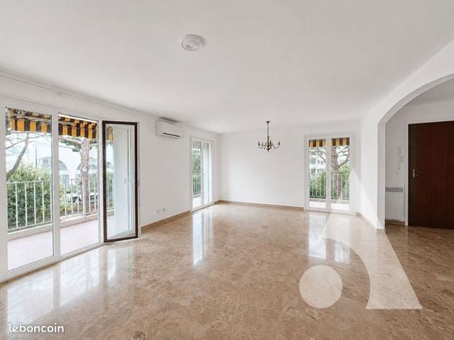 Appartement vente à Arrondissement de Draguignan, Fréjus