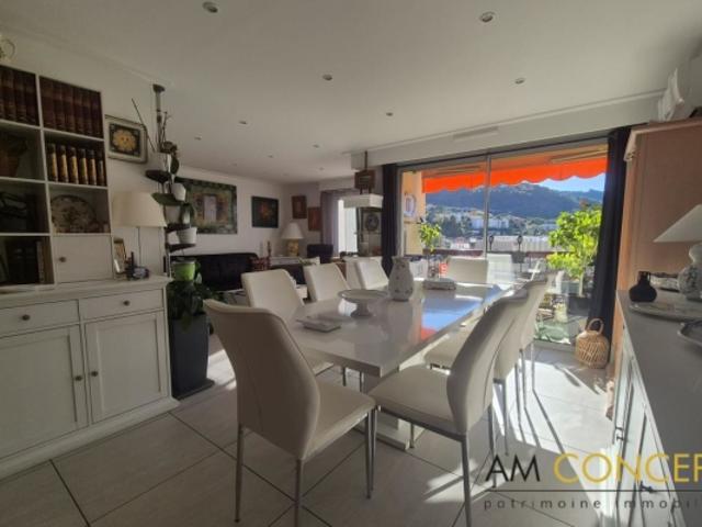 Appartement vente à France métropolitaine, La Trinité