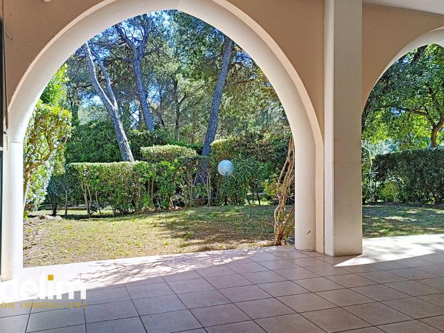 Appartement vente à Arrondissement de Draguignan, Saint-raphaël