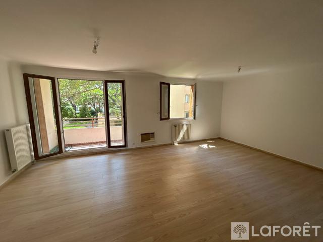 Appartement location à Arrondissement de Draguignan, Saint-raphaël