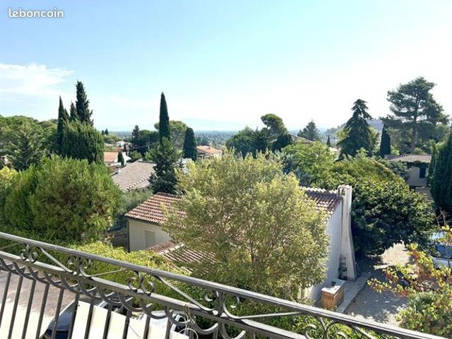 Appartement vente à Villeneuve-lès-Avignon, Gard