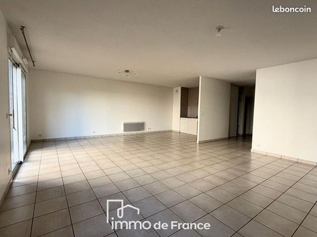 Appartement vente à Villefranche-de-Rouergue, Rignac