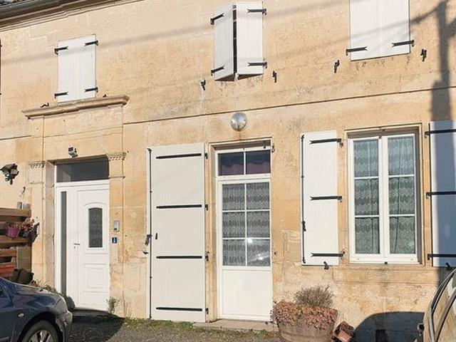 Appartement vente à Saintes, Burie