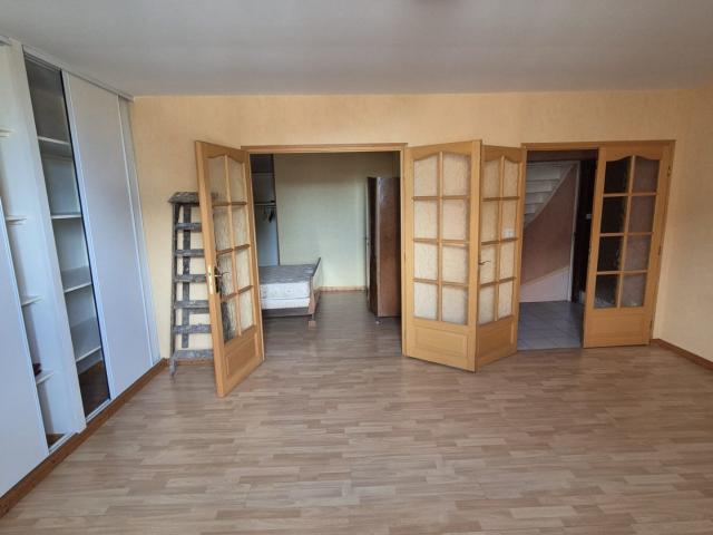 Appartement vente à Le Village, Valencin
