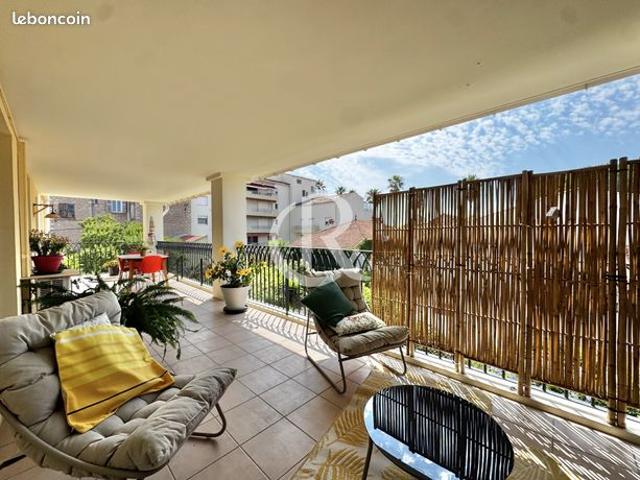 Appartement vente à Arrondissement de Toulon, Hyères