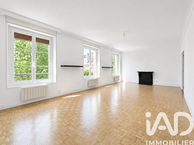 Appartement vente à Parking Place du Martroi, Orléans
