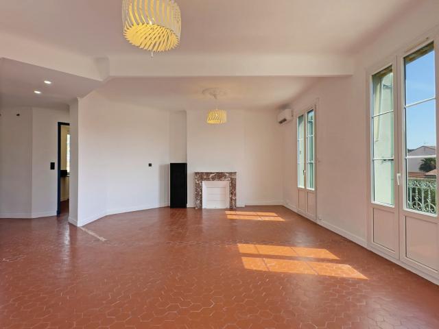 Appartement vente à Arrondissement de Toulon, Hyères