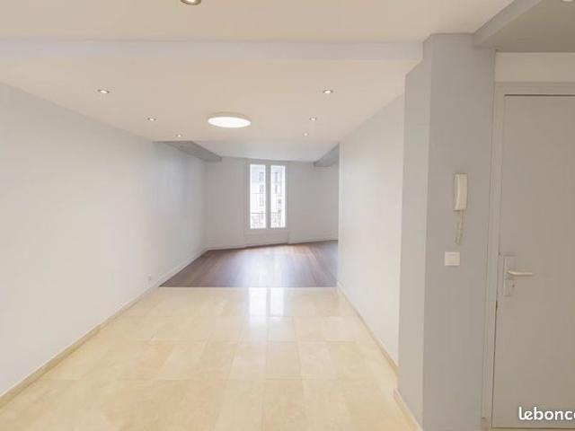 Appartement vente à Paris, Île-de-France