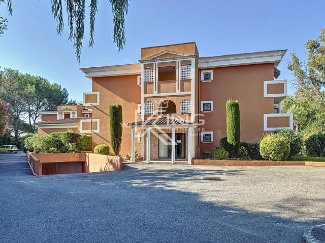 Appartement vente à Arrondissement de Draguignan, Saint-raphaël