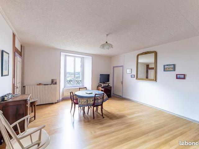 Appartement vente à Saint-Flour, Saint-flour