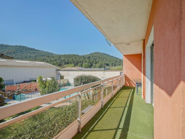 Appartement vente à Arrondissement de Toulon, Hyères