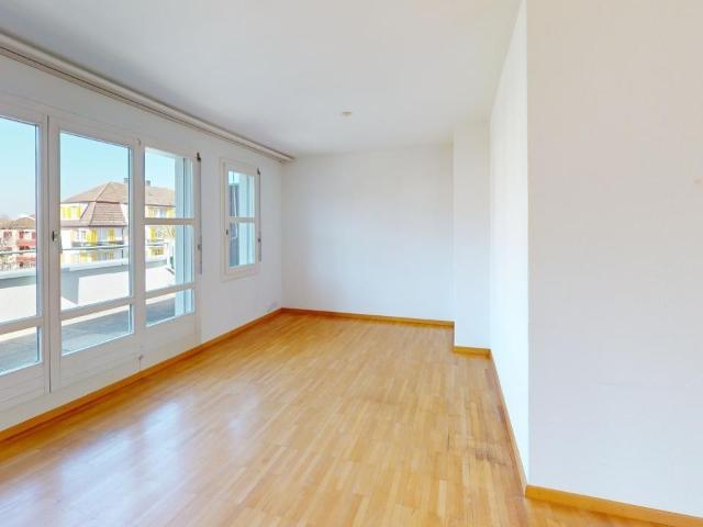 Apartment mieten in Einigen, Zürich
