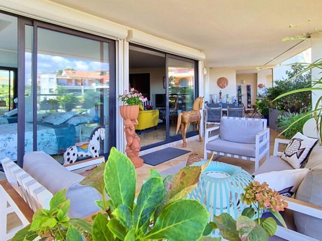 Appartement vente à Arrondissement de Draguignan, Saint-raphaël