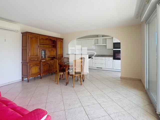Appartement vente à Arrondissement de Draguignan, Saint-raphaël