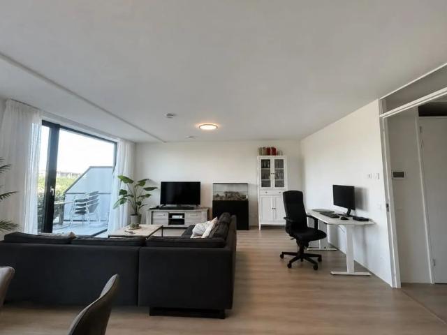 Appartement te huur in IJsselmonde, Rotterdam