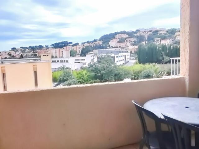Appartement location à Arrondissement de Toulon, Carqueiranne