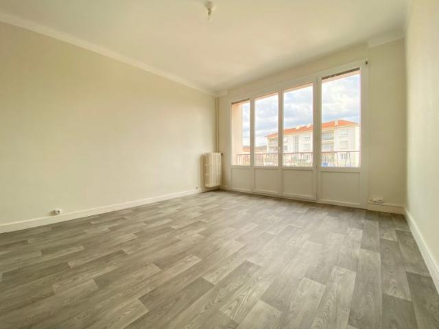 Appartement location à Les Quinilles, Salaise-sur-Sanne
