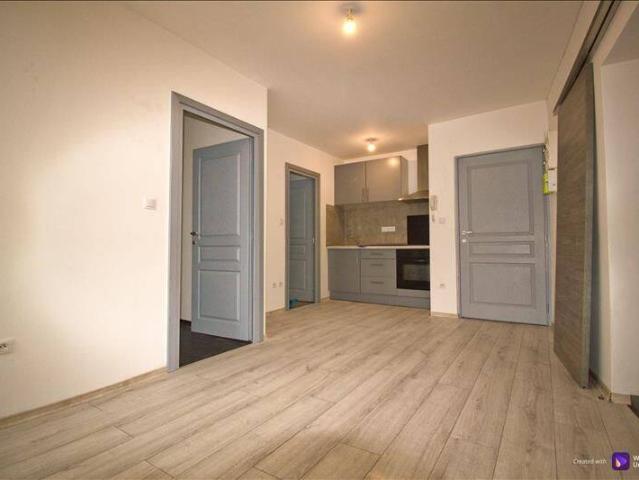 Appartement location à La Roque-Sainte-Marguerite, Aveyron