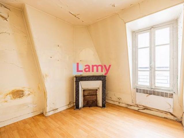 Studio vente à Paris, Quartier du Combat