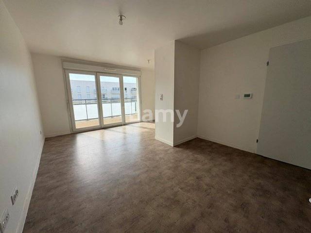 Appartement location à Zone industrielle des Longs Réages, Épernon