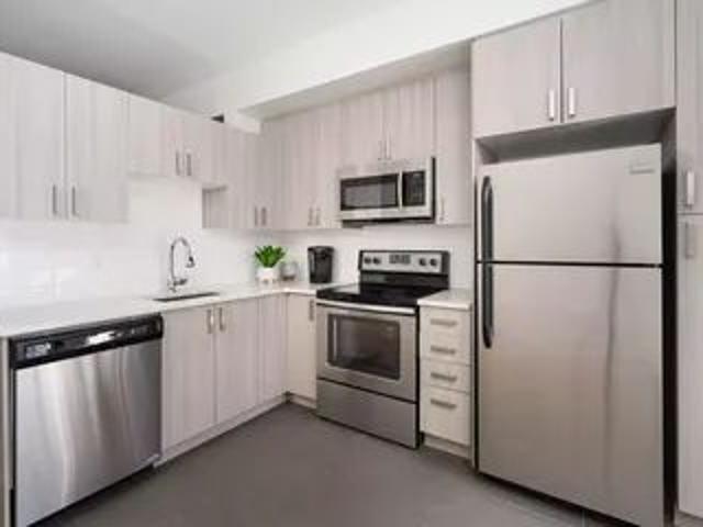 Apartment for rent in Prince-Arthur, Montréal