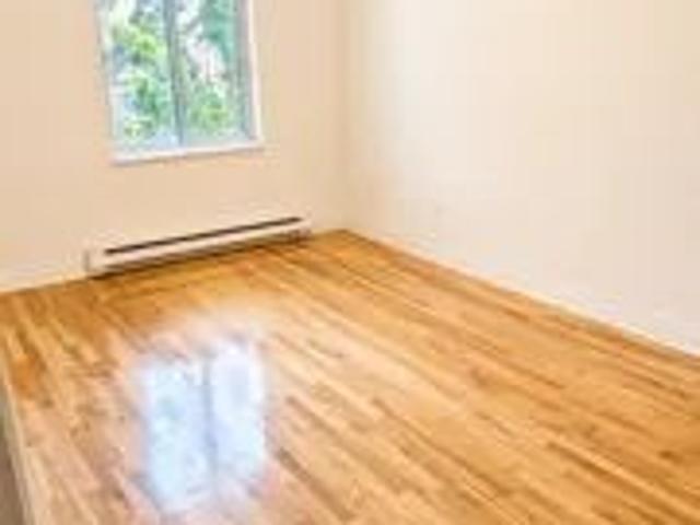 Apartment for rent in St. Leonard's, Quebec