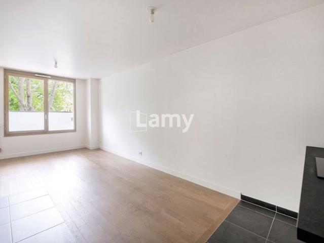 Appartement vente à Paris, Île-de-France