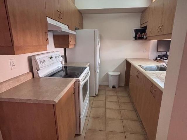 Apartment for rent in Les Saules, Québec