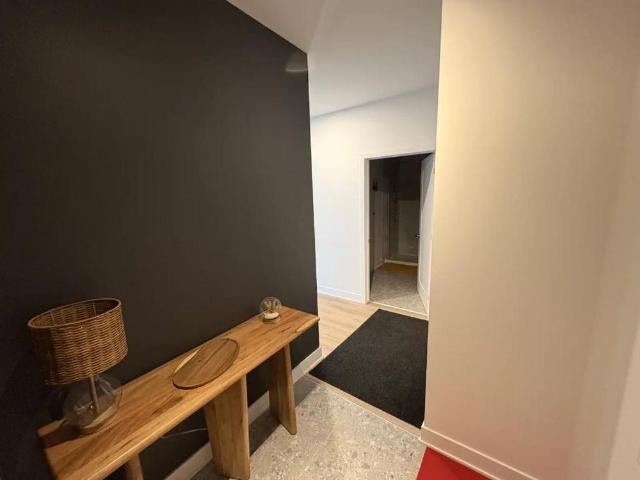 Apartment for rent in Chomedey, Quebec