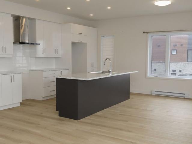 Apartment for rent in Vaudreuil-soulanges, Quebec