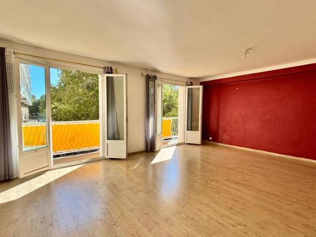 Appartement vente à France métropolitaine, Châteaudouble