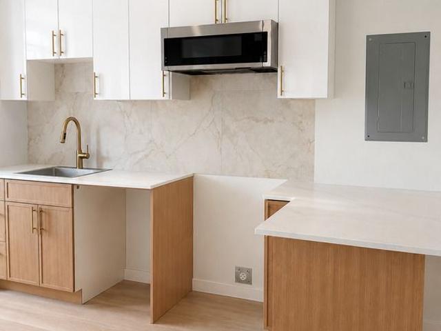 Apartment for rent in St. Leonard's, Quebec