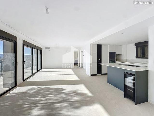 Appartement vente à Arrondissement de Toulon, Le Lavandou