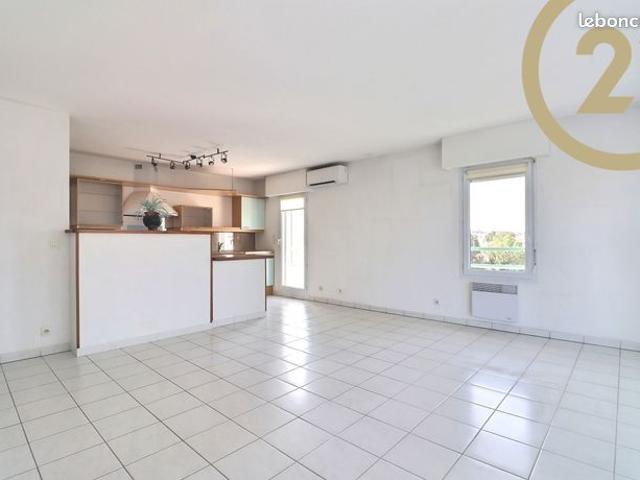 Appartement vente à Arrondissement de Draguignan, Saint-raphaël