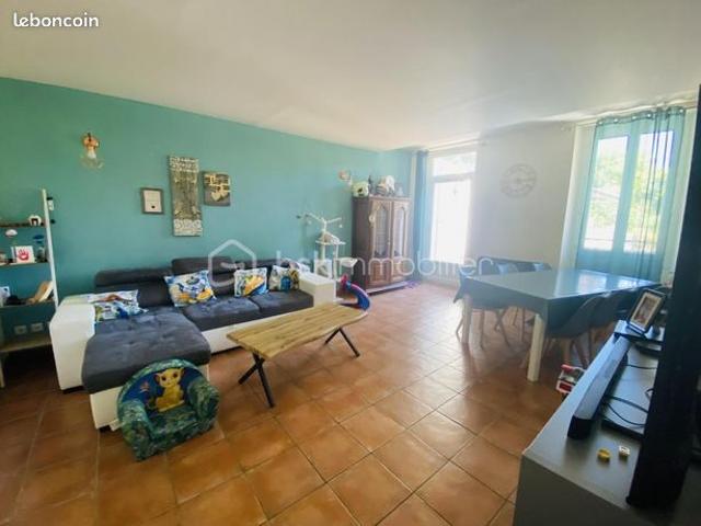 Appartement vente à Arrondissement de Toulon, Signes