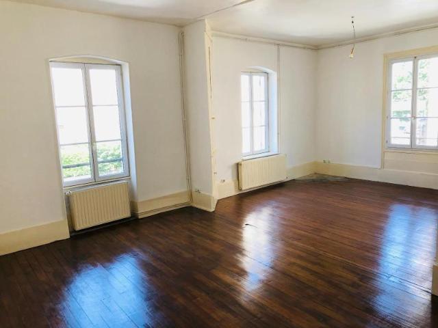 Appartement location à Faubourg Saint-Antoine, Mâcon