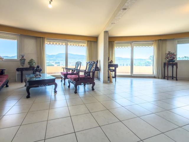 Appartement vente à Arrondissement de Toulon, Hyères