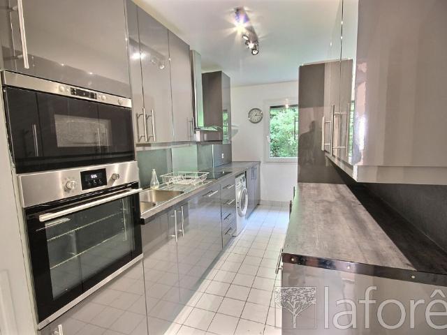 Appartement location à France métropolitaine, Suresnes