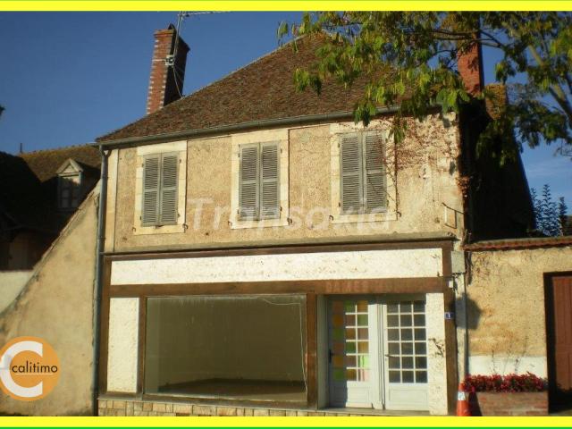 Appartement vente à Saint-Amand-Montrond, Charenton-du-cher